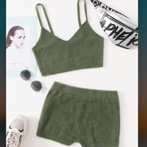 Pants - Cropped tank and shorts set